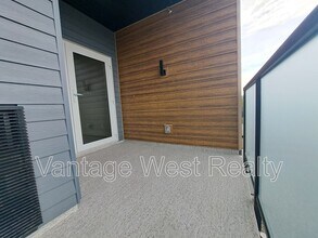 191 Hollywood Rd S in Kelowna, BC - Building Photo - Building Photo