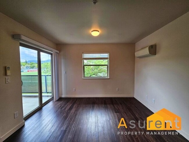 73 S Mountain Ave in Ashland, OR - Building Photo - Building Photo