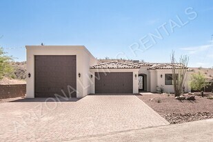 4080 Vagabond Dr in Lake Havasu City, AZ - Building Photo