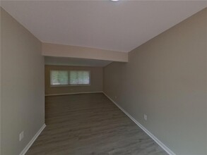 12235 Hillsboro Ave in Savage, MN - Building Photo - Building Photo