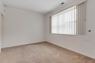 726 Keystone Ln in Vernon Hills, IL - Building Photo - Building Photo