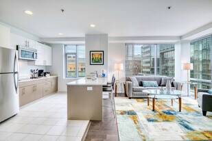 250 Kendall St in Cambridge, MA - Building Photo