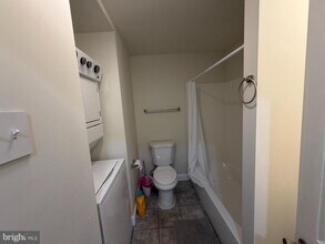 5933 Ogontz Ave in Philadelphia, PA - Building Photo - Building Photo