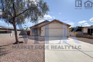 1939 E Raymond St in Phoenix, AZ - Building Photo