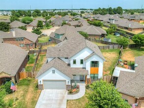 1413 Zachary Ln in Norman, OK - Building Photo - Building Photo