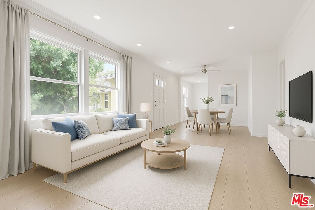 11347 Cashmere St in Los Angeles, CA - Building Photo