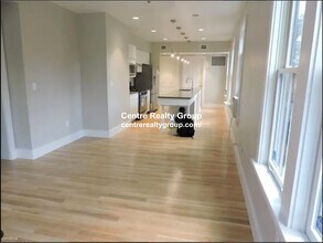 40 Bow St, Unit 1 in Cambridge, MA - Building Photo - Building Photo