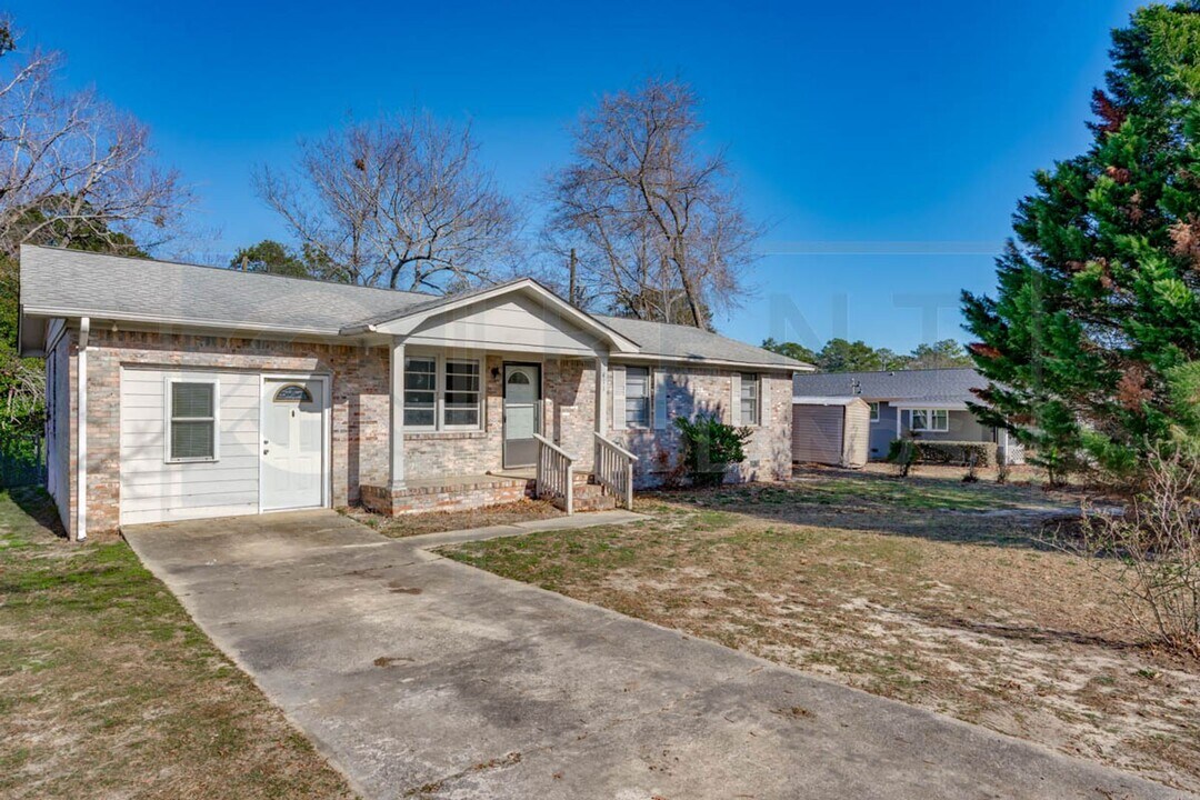 411 N Pines Rd in Blythewood, SC - Building Photo