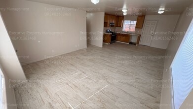 803 R St in Bakersfield, CA - Building Photo - Building Photo