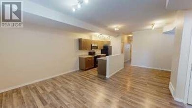 9018 92 Ave in Grande Prairie, AB - Building Photo - Building Photo