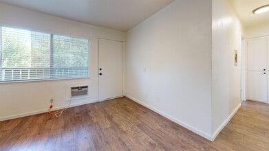 5968 Park Ave, Unit 2 in Marysville, CA - Building Photo - Building Photo