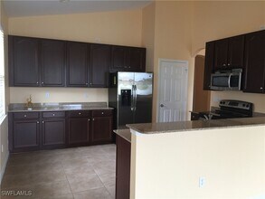 1560 Birdie Dr in Naples, FL - Building Photo - Building Photo