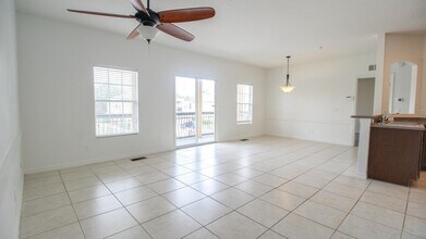 2333 Betsy Ross Ln in St. Cloud, FL - Building Photo - Building Photo