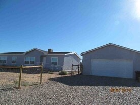 37 Rd 2393 in Aztec, NM - Building Photo