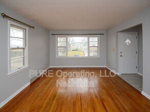 3333 S 82nd St in Omaha, NE - Building Photo - Building Photo