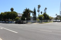 1604 Venice Blvd in Playa Del Rey, CA - Foto de edificio - Building Photo