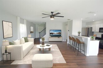 7827 Carriage Pointe Dr in Gibsonton, FL - Building Photo - Building Photo