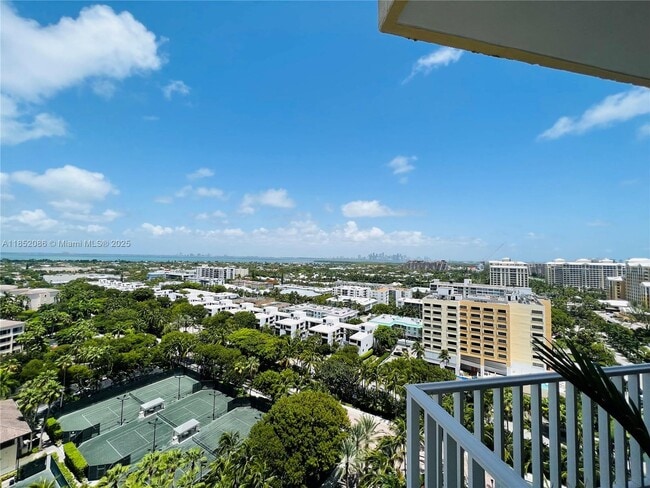 781 Crandon Blvd in Key Biscayne, FL - Building Photo - Building Photo