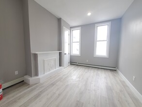 404 Baldwin Ave, Unit 2L in Jersey City, NJ - Building Photo - Building Photo