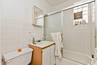 1555 N Milwaukee Ave-Unit -1555-22 in Chicago, IL - Building Photo - Building Photo