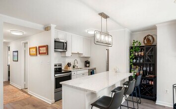 120 W Barre St in Baltimore, MD - Building Photo - Building Photo
