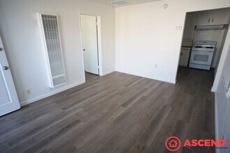 1907 Bedford Way in Bakersfield, CA - Building Photo - Building Photo