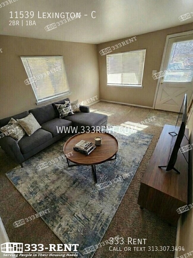 11539 E Lexington Ave in Sugar Creek, MO - Building Photo - Building Photo