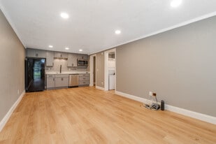 4149 E Michigan St in Orlando, FL - Building Photo