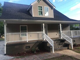 1229 Bell St in Salisbury, NC - Building Photo