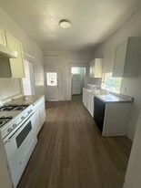 321 2nd St in Pitcairn, PA - Building Photo