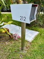 212 Kings Lynn in Delray Beach, FL - Building Photo