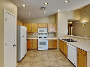 8790 S Desert Valley Way in Tucson, AZ - Building Photo - Building Photo