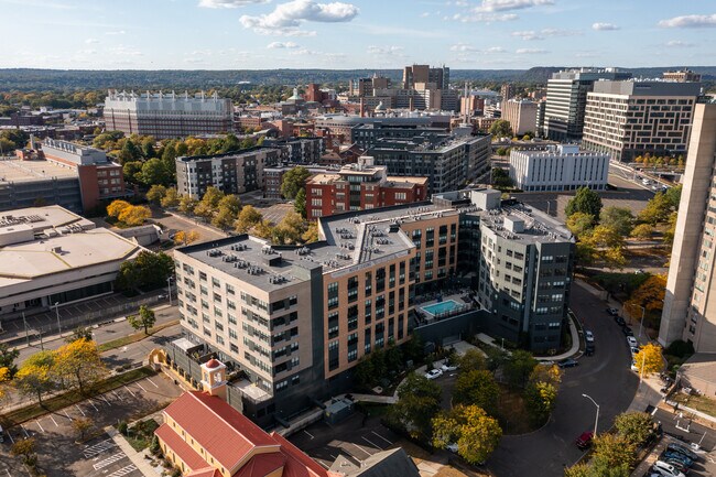 Pierpont at City Crossing