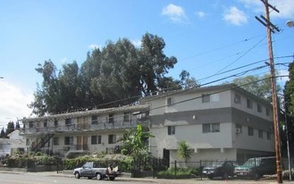 12111 S Figueroa St Apartments