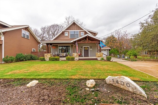 property at 1400 Cuernavaca Dr N