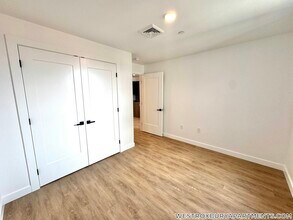 199 Gardner St, Unit 401 in Boston, MA - Building Photo - Building Photo