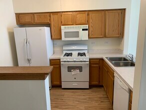 2811 Odlum Dr in Schaumburg, IL - Building Photo - Building Photo