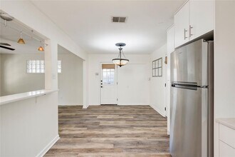 2903 S 5th St in Austin, TX - Building Photo - Building Photo