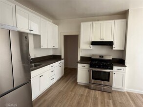 1231 S Mariposa Ave in Los Angeles, CA - Building Photo - Building Photo