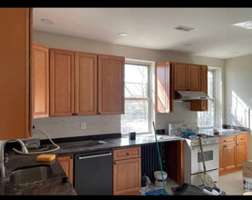 16 Copenger St, Unit 1 in Roxbury Crossing, MA - Building Photo - Building Photo