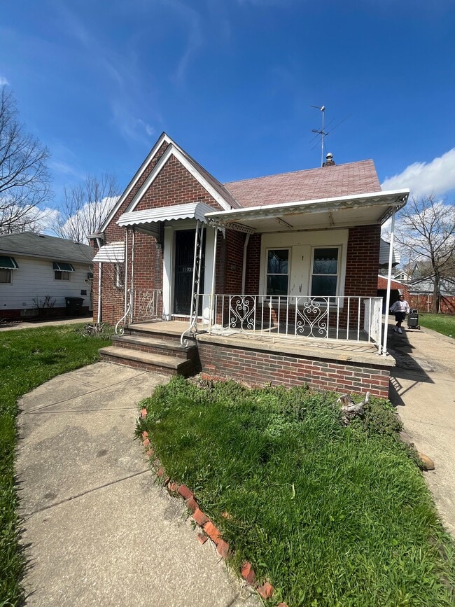 11701 East Blvd in Cleveland, OH - Building Photo - Building Photo