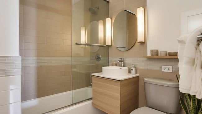 375 Kapaloala Pl, Unit B in Honolulu, HI - Building Photo - Building Photo