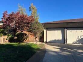 1265-1267 W Washington Ave in Sunnyvale, CA - Building Photo
