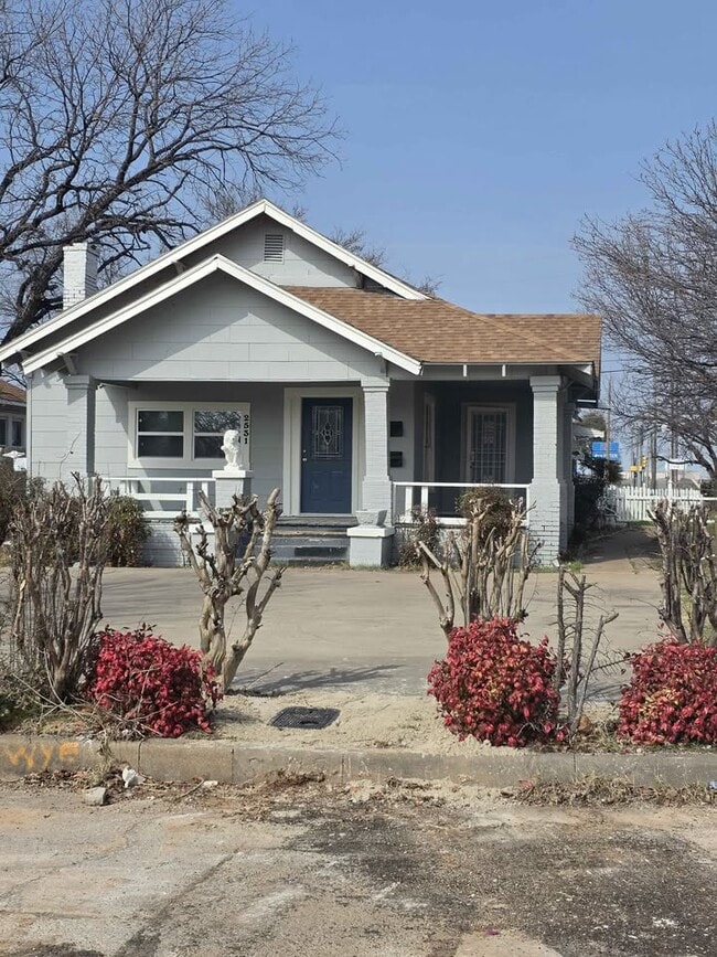 property at 2531 Carter Ave