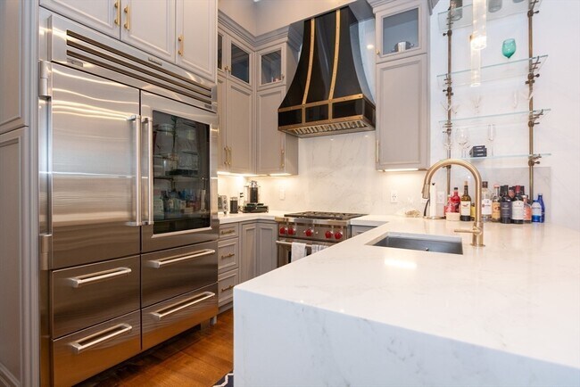 288 Commonwealth Ave in Boston, MA - Building Photo - Building Photo