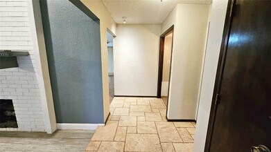 5301 NW 115th St in Oklahoma City, OK - Building Photo - Building Photo