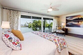 207 Kawaihae St in Honolulu, HI - Building Photo - Building Photo