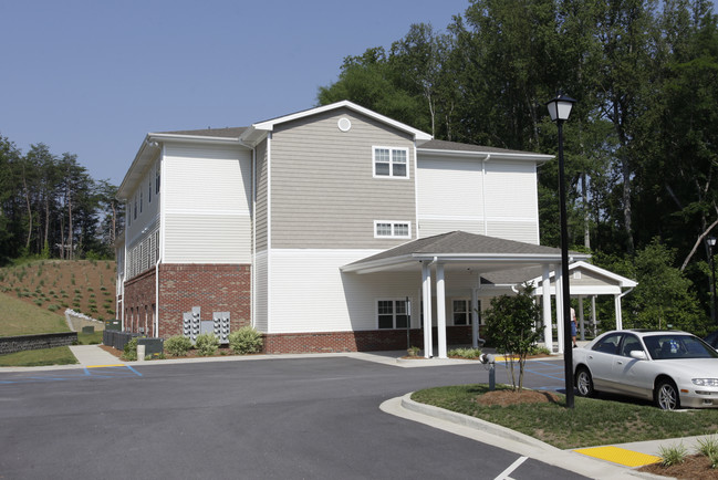 Chandler Creek Village in Greer, SC - Building Photo - Building Photo