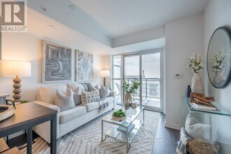 30-2130 Meadowglen Pl in Toronto, ON - Building Photo - Building Photo