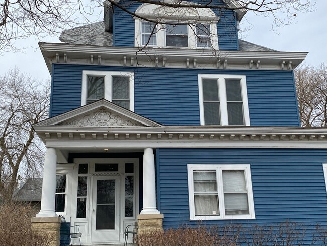 property at 822 3rd St S